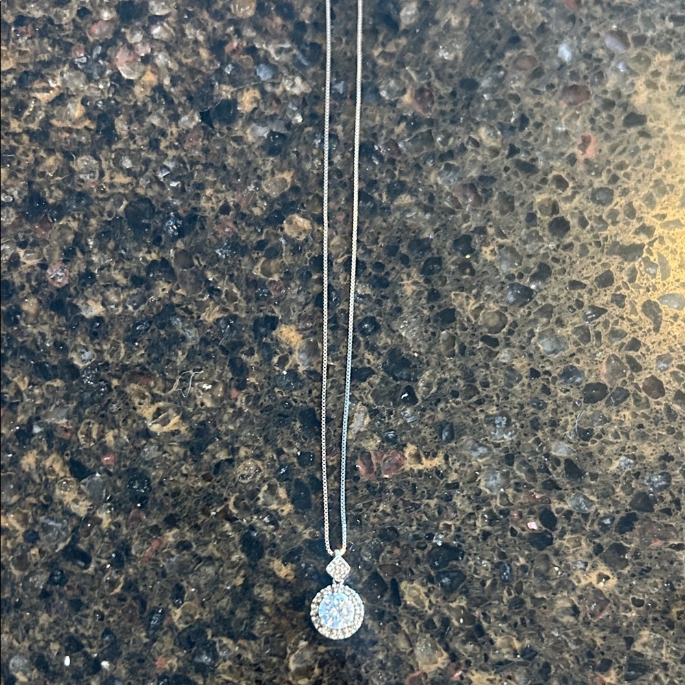 Dazzling sterling Silver cz Pendant Necklace